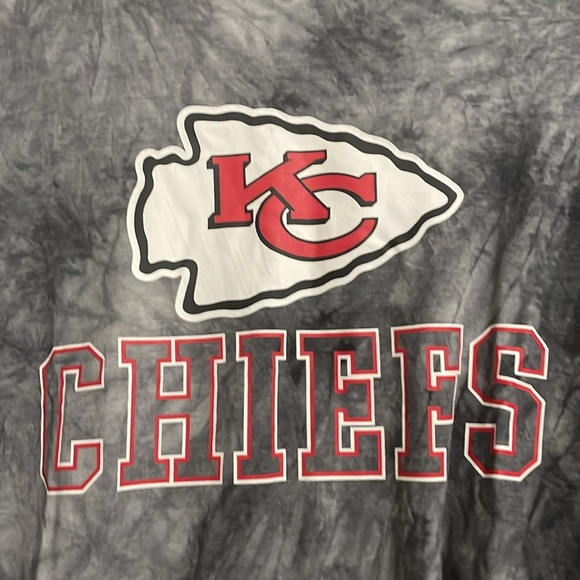 Kansas City Chiefs tie dye T-shirt. Says sleepwear but I’d wear it out.  Unisex - Picture 2 of 5